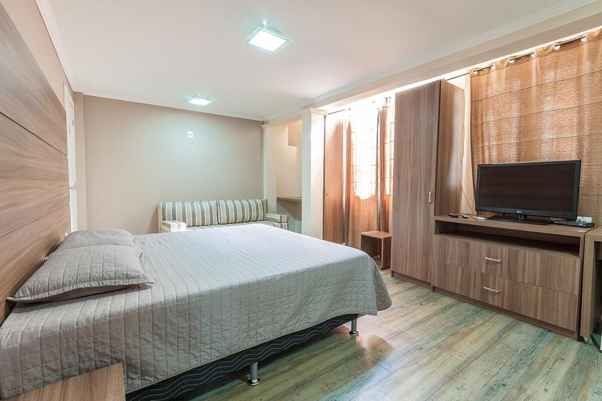 Hotel Goncalves- Proximo A Santa Casa De Porto Alegre Buitenkant foto
