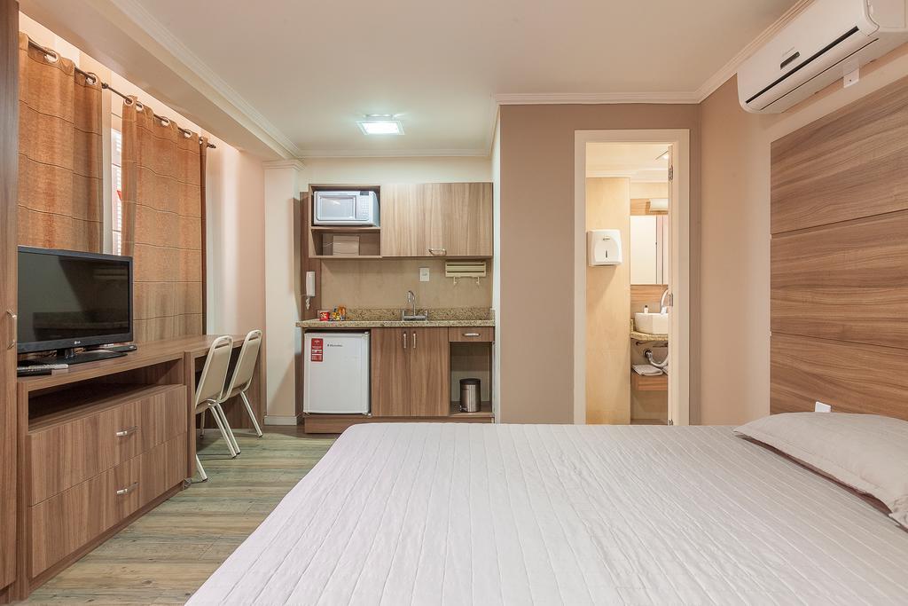 Hotel Goncalves- Proximo A Santa Casa De Porto Alegre Buitenkant foto