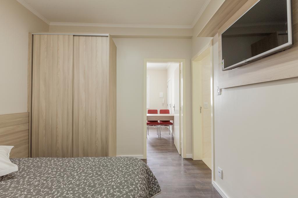 Hotel Goncalves- Proximo A Santa Casa De Porto Alegre Buitenkant foto
