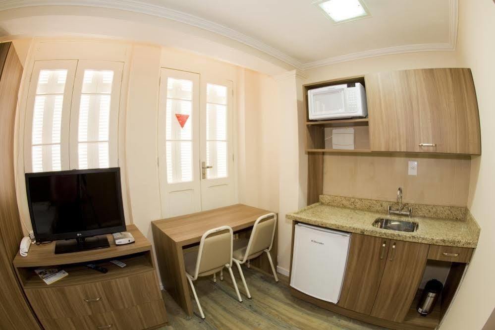 Hotel Goncalves- Proximo A Santa Casa De Porto Alegre Buitenkant foto